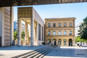 Le gouvernement annonce de nouveaux prêts pour l