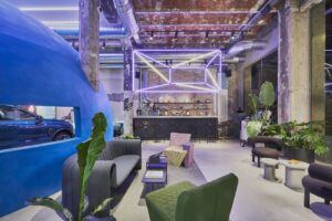 Lynk & Co ouvre son premier club espagnol à Barcelone