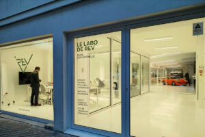 Rev Mobilities inaugure son showroom parisien