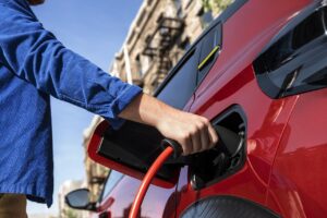 BNP Paribas Personal Finance affine son offre de leasing social
