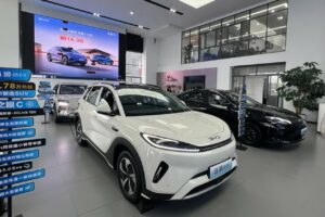 En Chine, les concessionnaires doivent aussi réinventer leur modèle à cause de l’électrique
