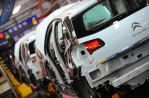 Airbags Takata : le gouvernement durcit le ton