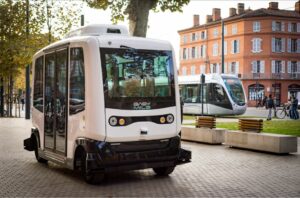 Véhicules autonomes : le gouvernement lance 16 expérimentations en France