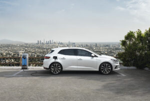 La Renault Mégane double la mise en hybride rechargeable